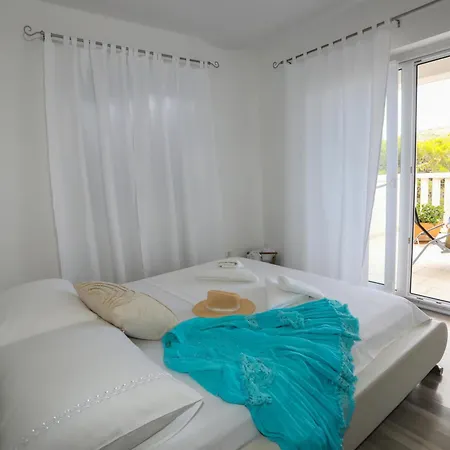 Island Breeze M - Zf Hvar Apartmán *