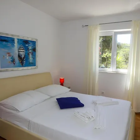 Island Breeze M - Zf Hvar