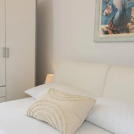 Island Breeze M - Zf Hvar