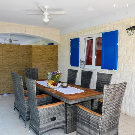 Island Breeze M - Zf Hvar Hvar Town