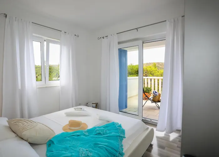 Island Breeze M - Zf Hvar