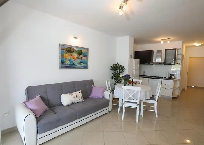 Island Breeze M - Zf Hvar *