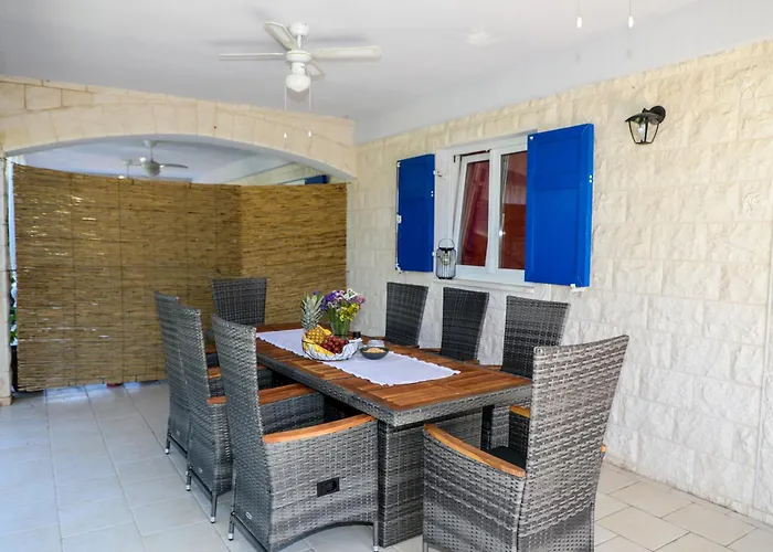 Island Breeze M - Zf Hvar Hvar Town