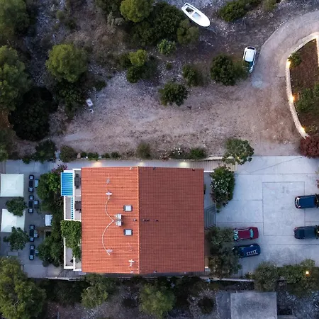 Island Breeze M - Zf Hvar